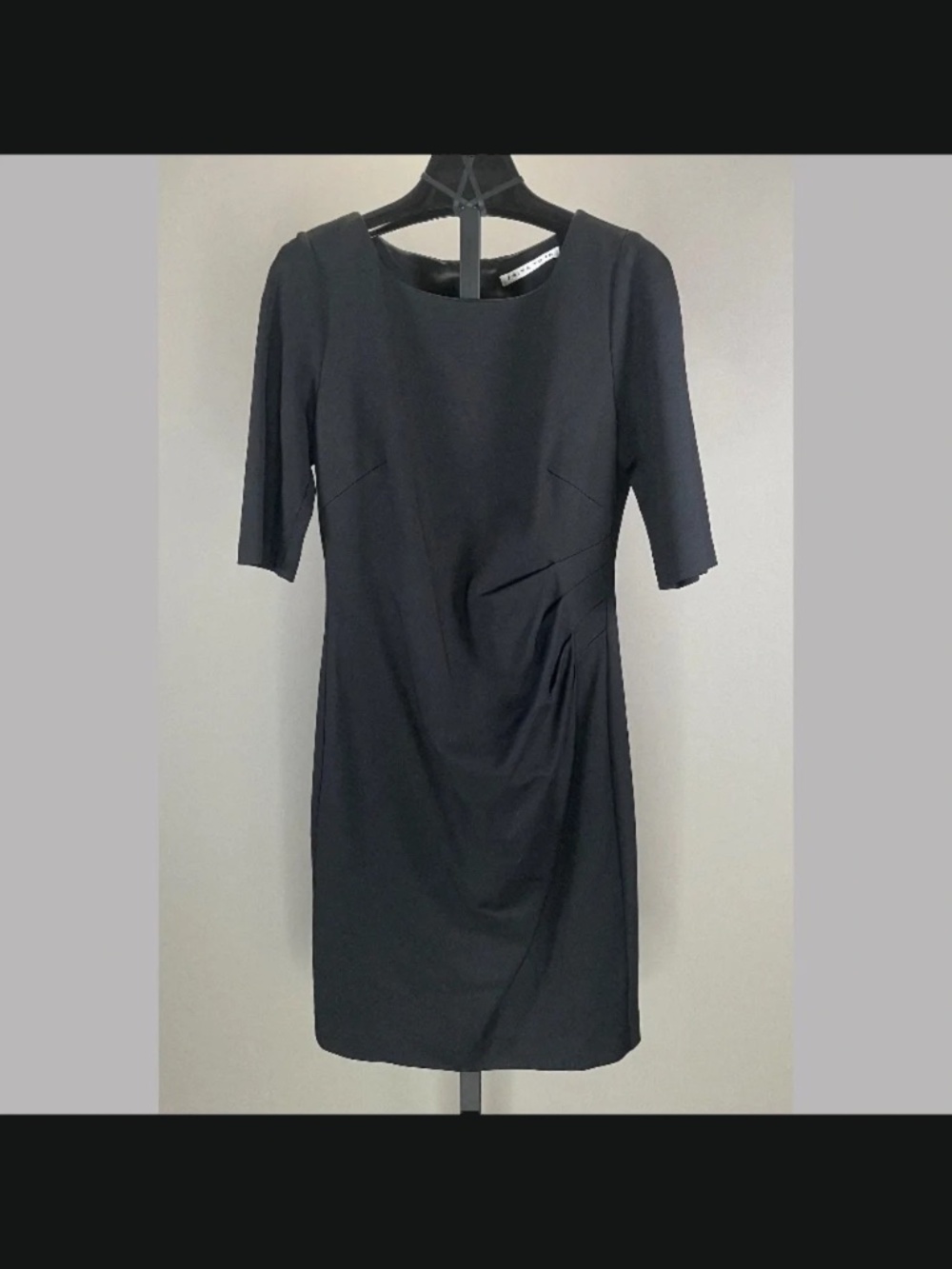 Trina Turk Dress Womens Small 4 6 black pencil sheath designer cocktail